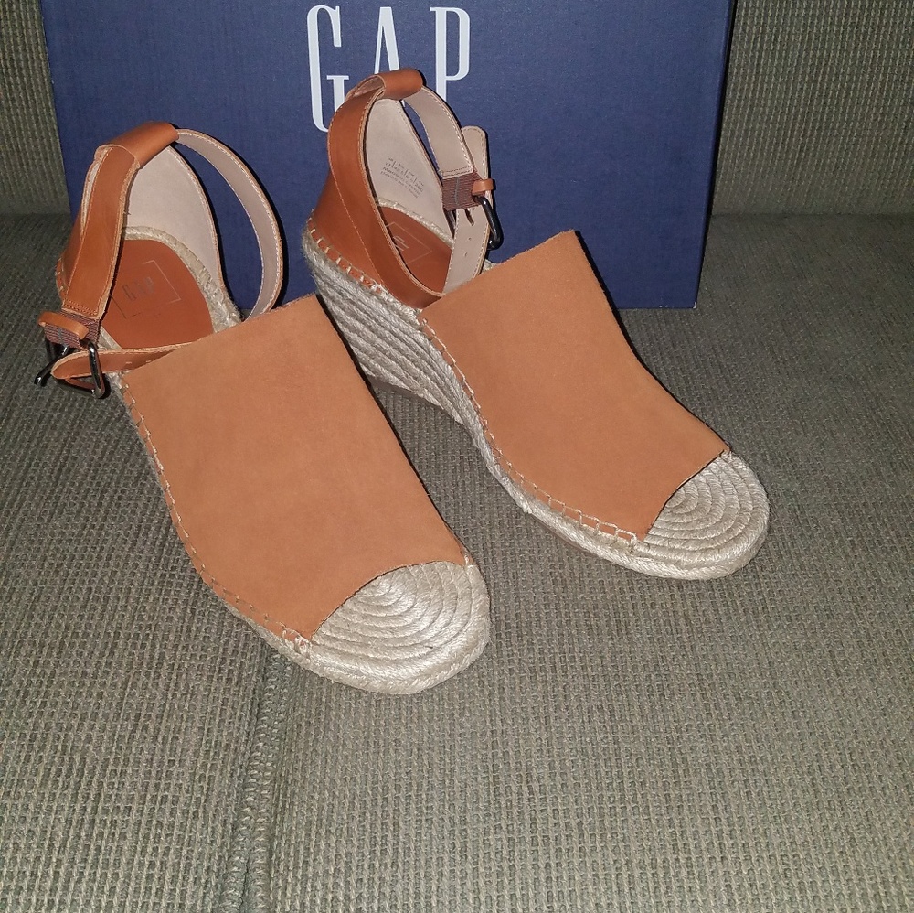 Ladies Shoes